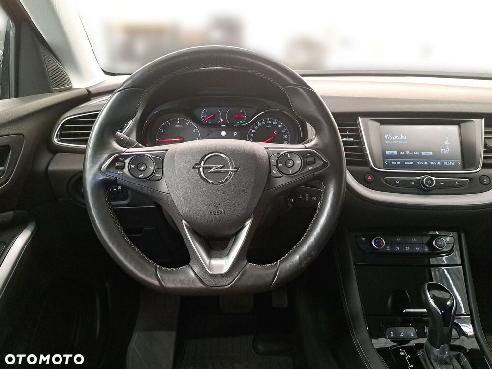 Opel Grandland 1.2 T GS Line S&S - 9