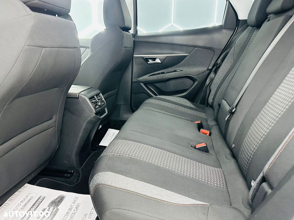 Peugeot 3008 1.2 PureTech Turbo S&S Active - 15