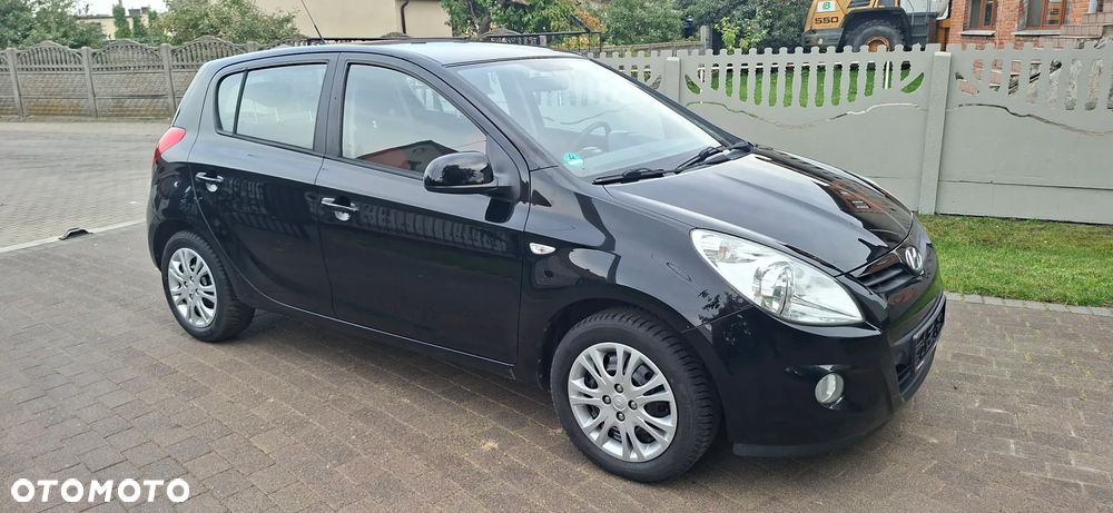 Hyundai i20 - 19
