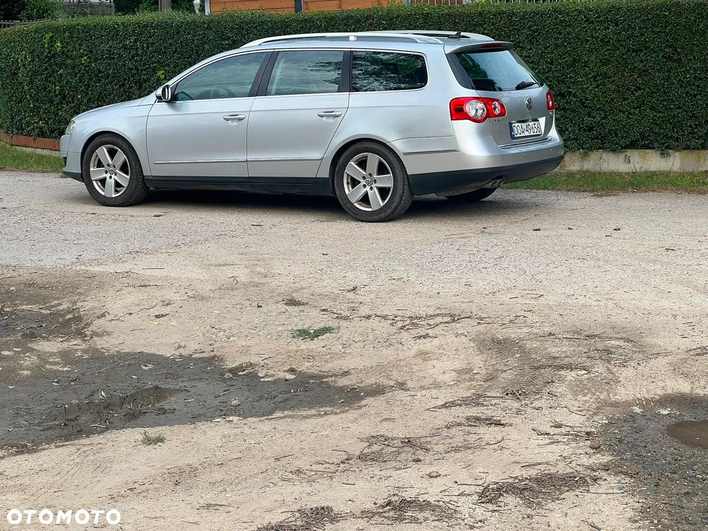 Volkswagen Passat - 2