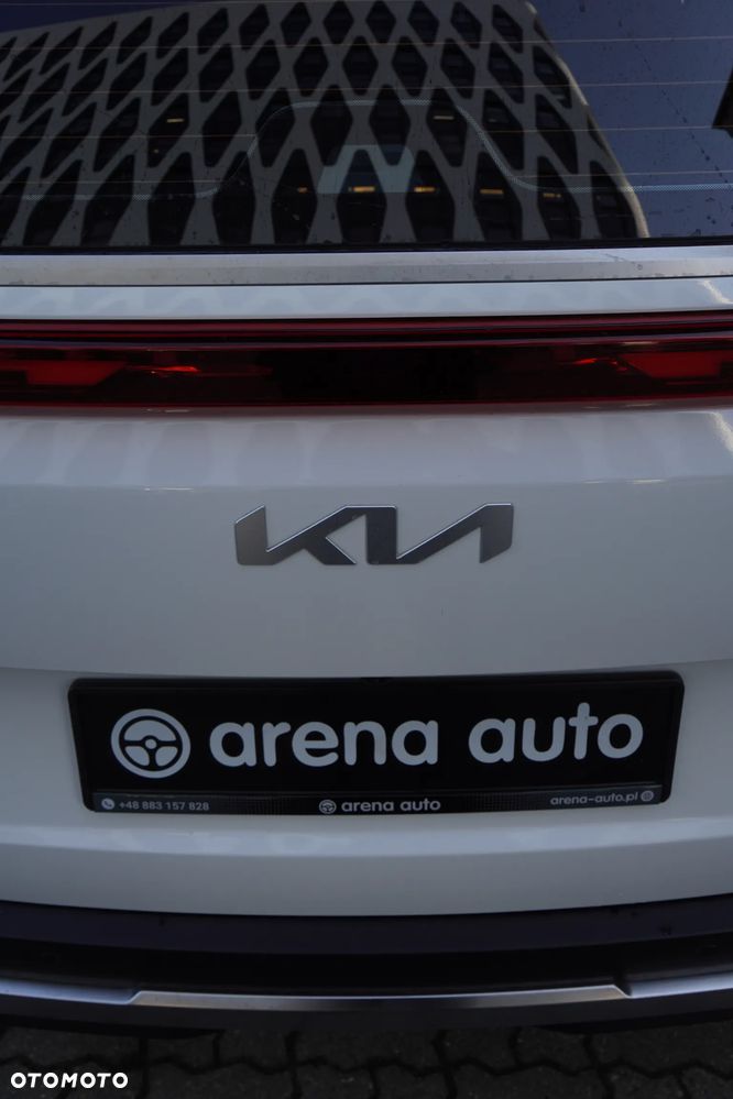 Kia Carnival - 9