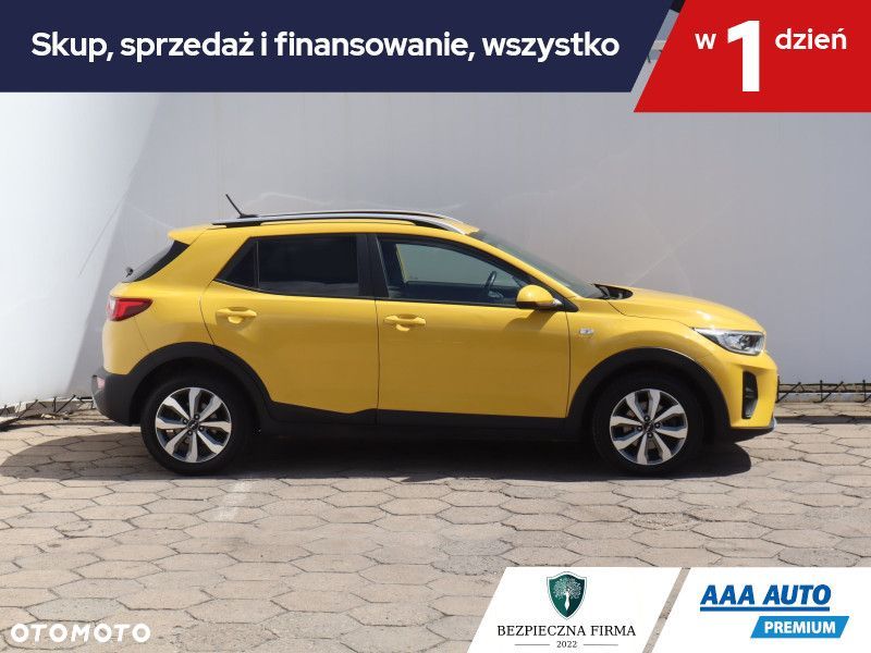 Kia Stonic - 8
