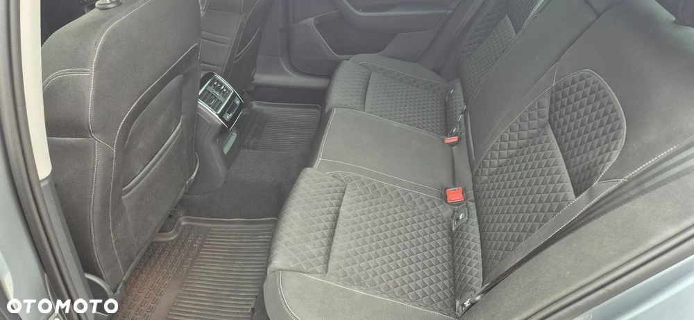 Skoda Superb 2.0 TSI Style DSG - 8