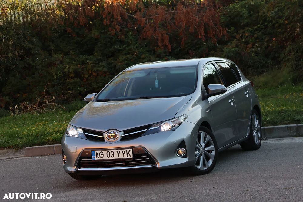 Toyota Auris 1.8 L VVT-i Sol+ - 3