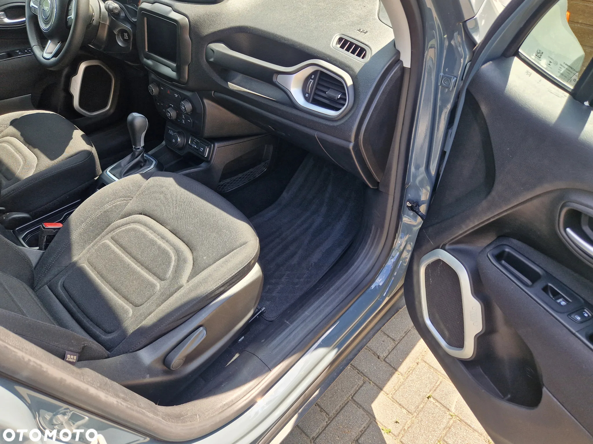 Jeep Renegade - 17