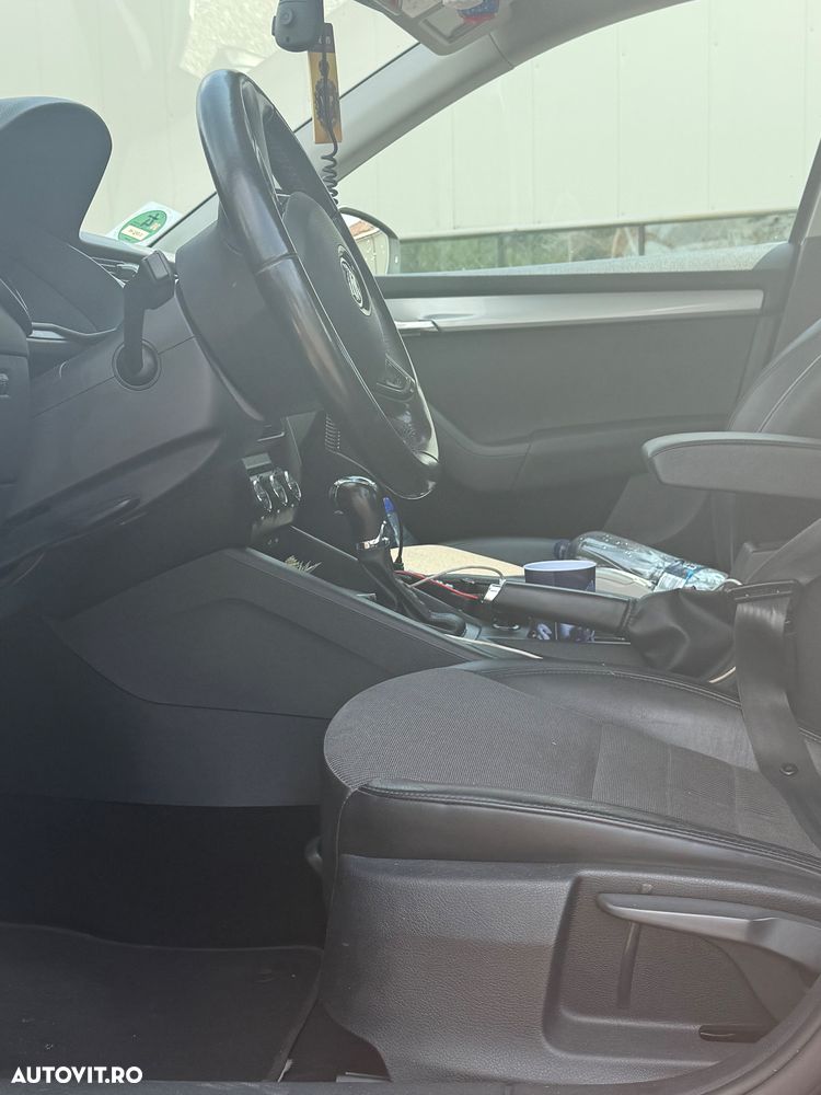 Skoda Octavia 1.6 TDI DSG Ambition - 6