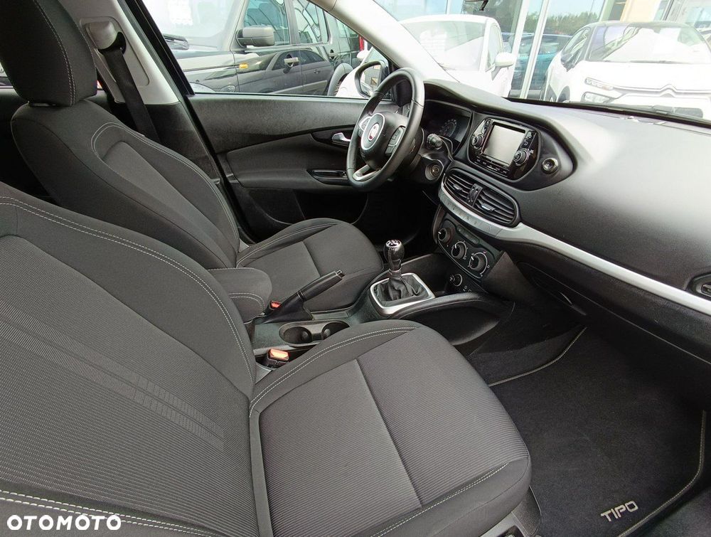 Fiat Tipo 1.3 MultiJet 16v Easy - 12