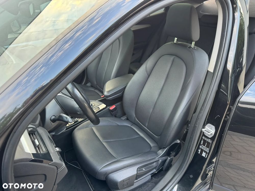 BMW X2 sDrive18d Business Edition sport - 16