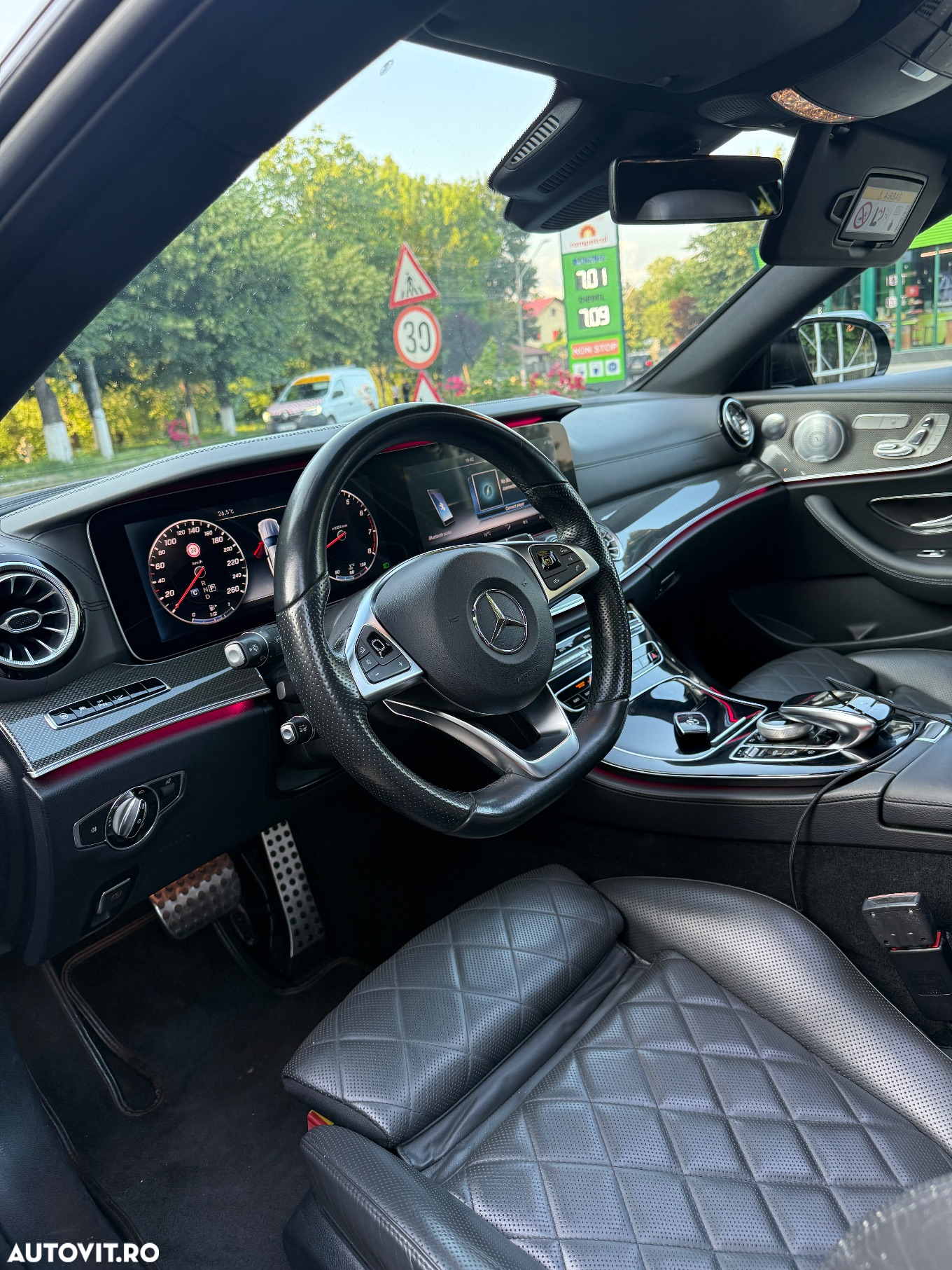 Mercedes-Benz E 400 4Matic Coupe 9G-TRONIC Edition 1 - 5