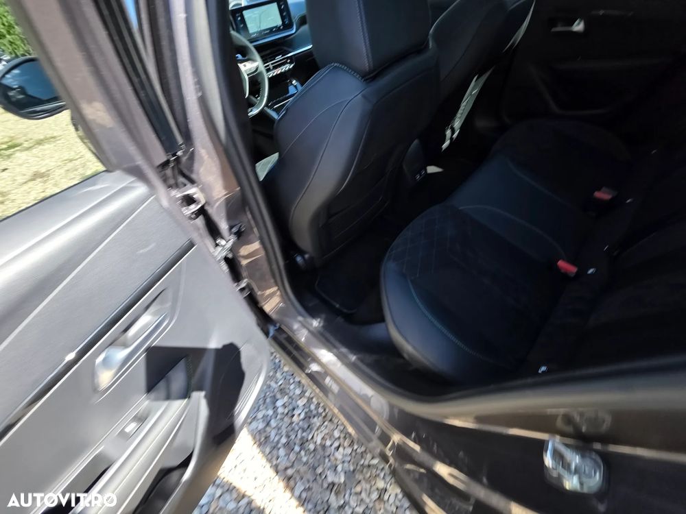 Peugeot 208 PureTech 130 EAT8 GT - 19