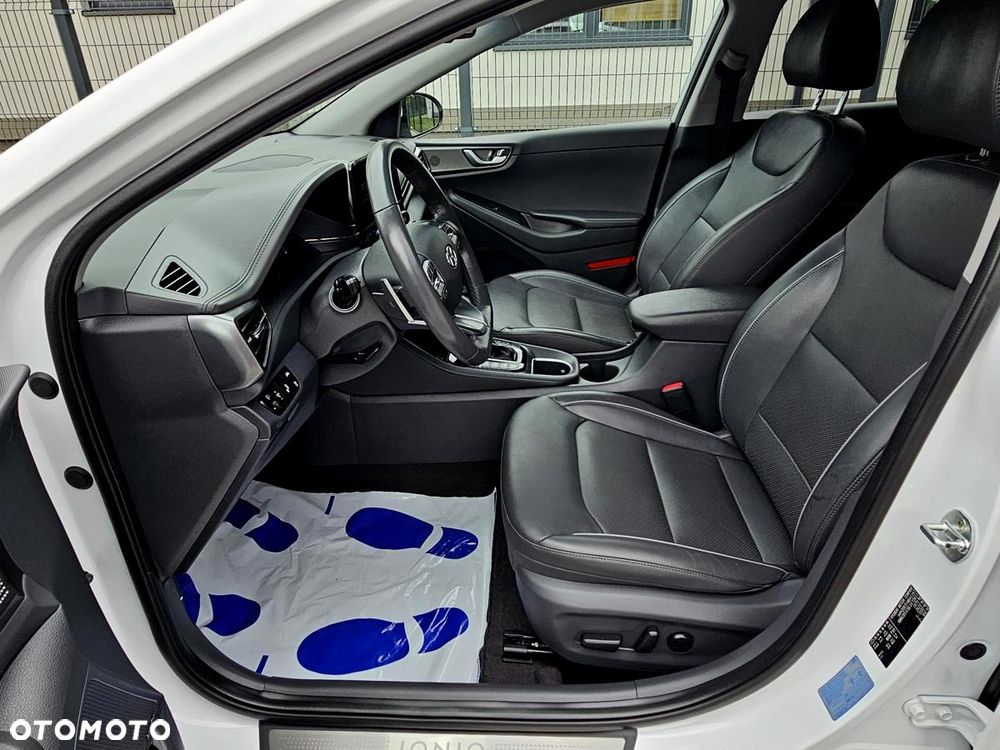 Hyundai IONIQ 1.6 GDI Premium - 25