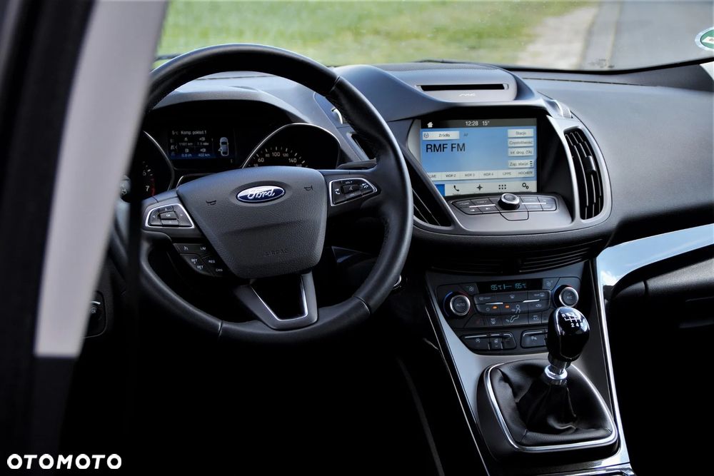 Ford Kuga - 34