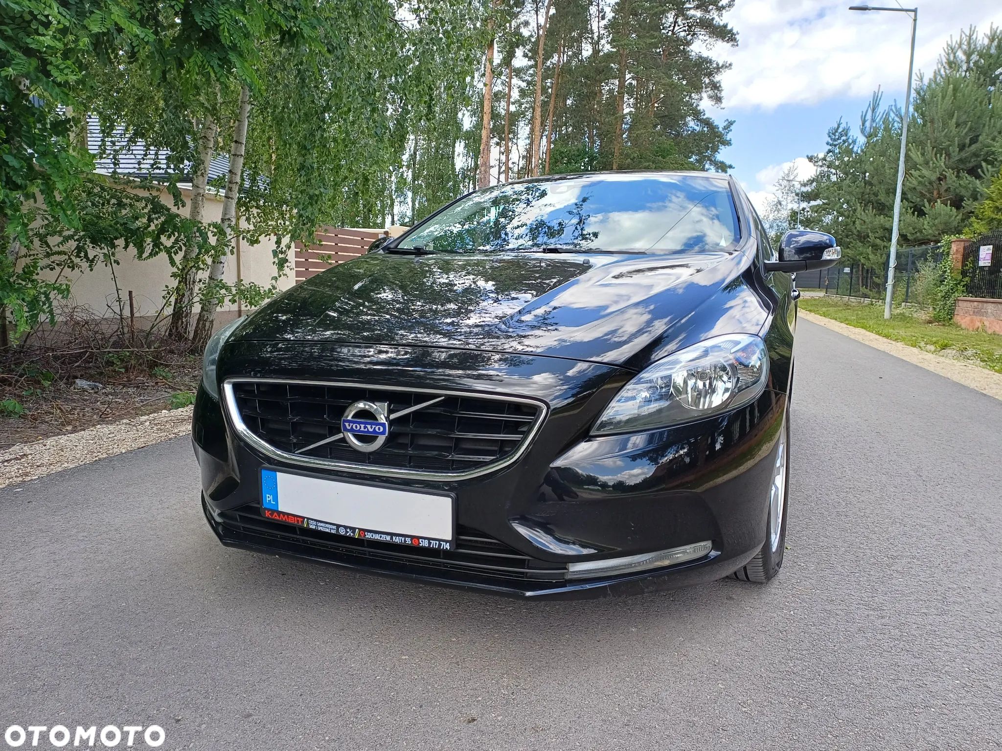 Volvo V40 D4 Drive-E Momentum - 1