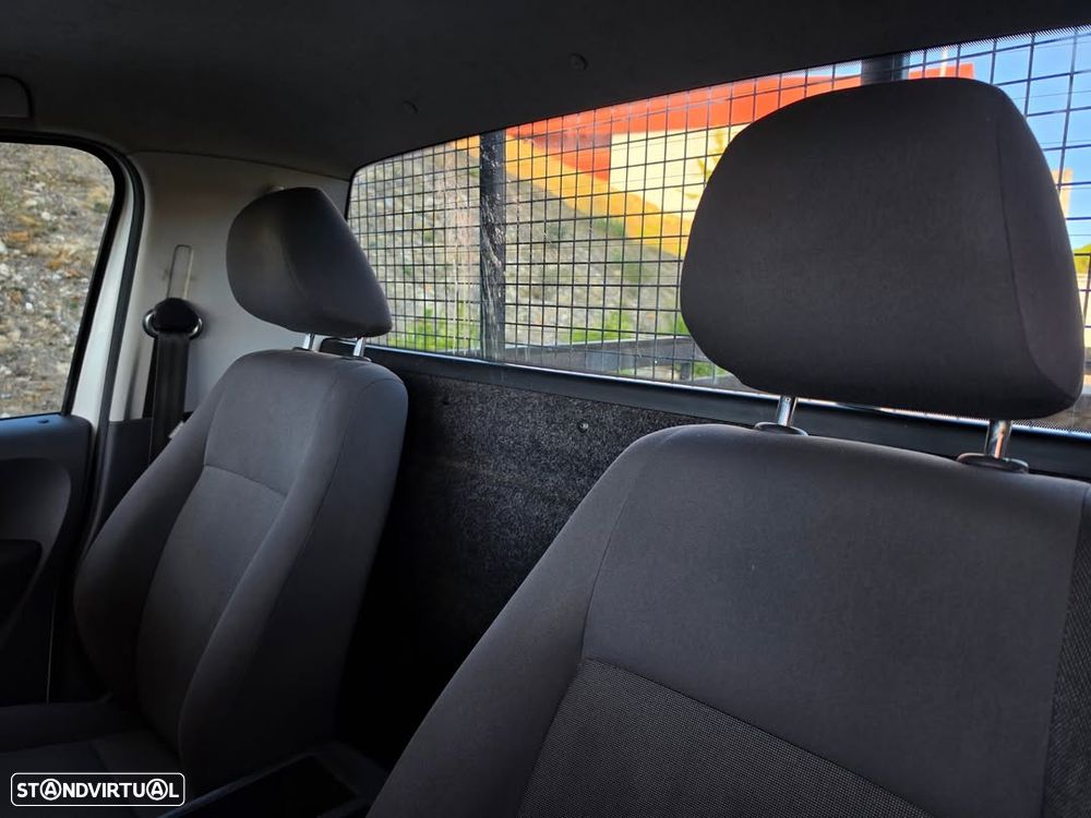 VW Amarok 2.0 TDi CD Trendline 4Motion - 7