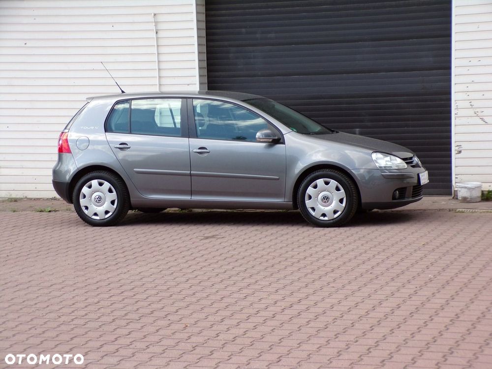 Volkswagen Golf - 3