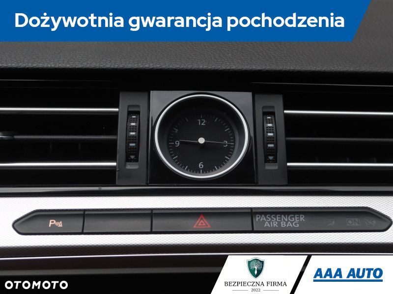 Volkswagen Passat - 23