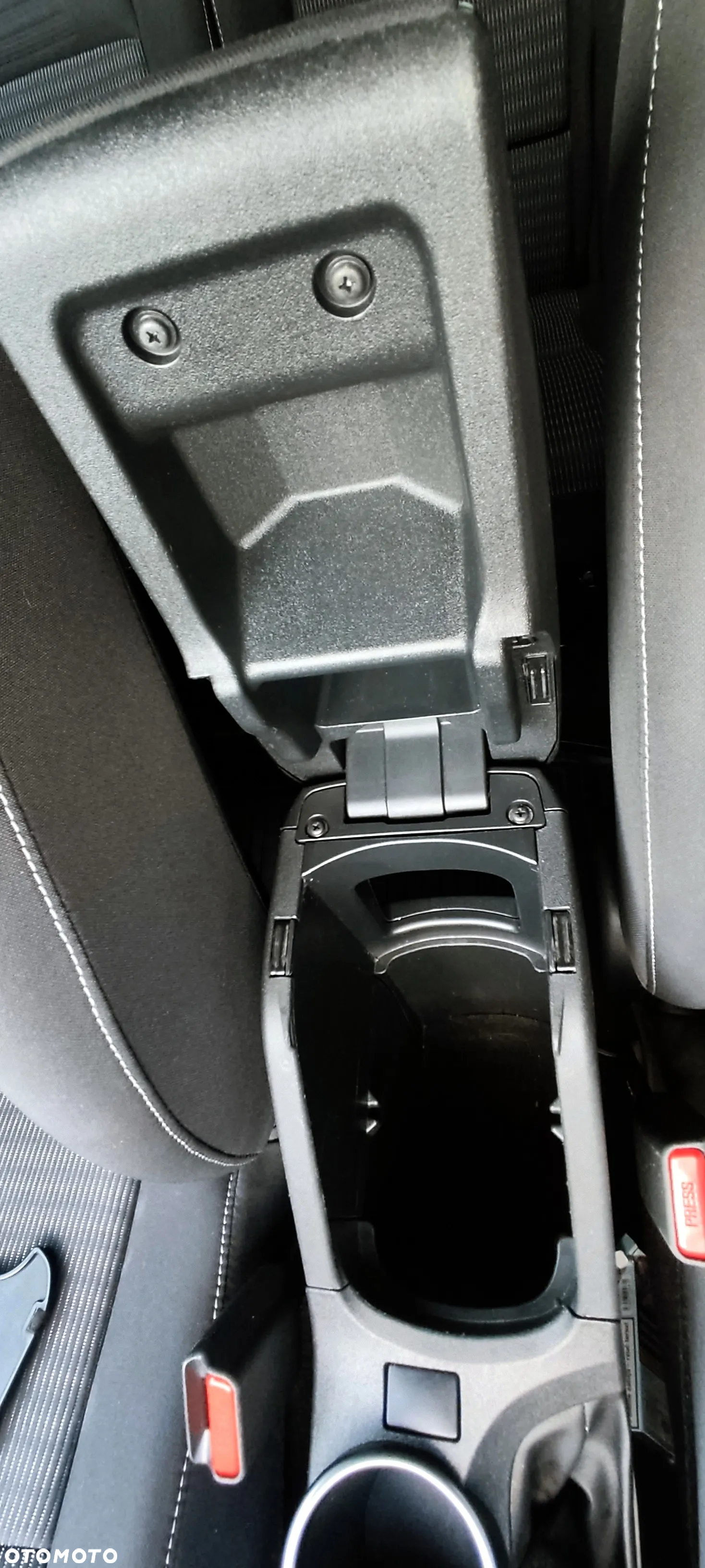 Toyota Verso 1.8 Premium 7os EU6 - 27