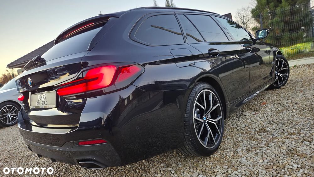 BMW Seria 5 520d xDrive Touring M Sport Edition - 40