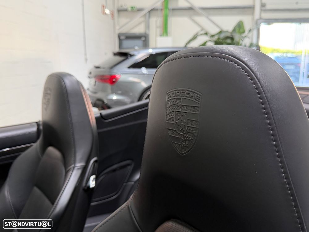 Porsche 911 (991) Turbo S Cabriolet - 21