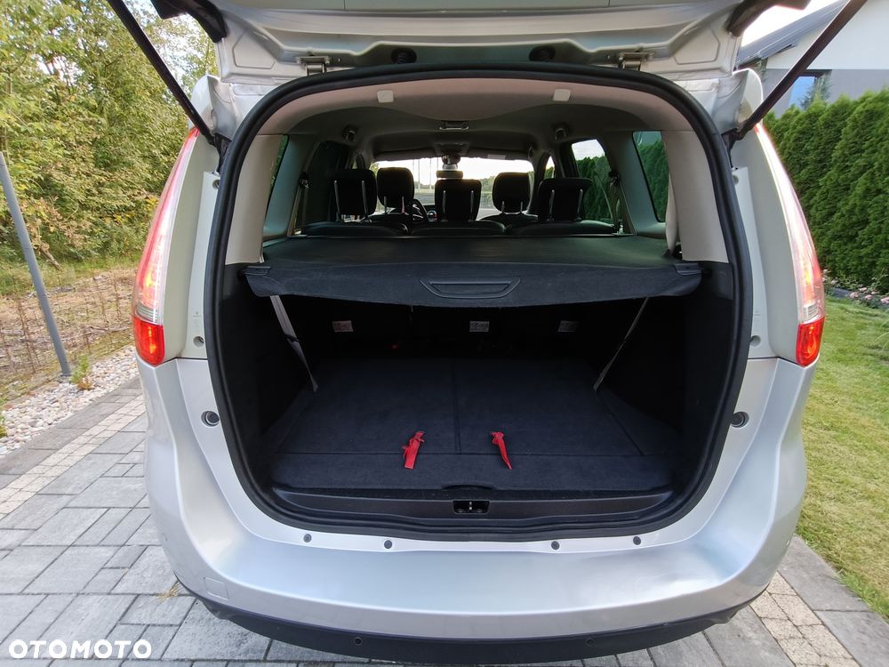 Renault Grand Scenic - 8