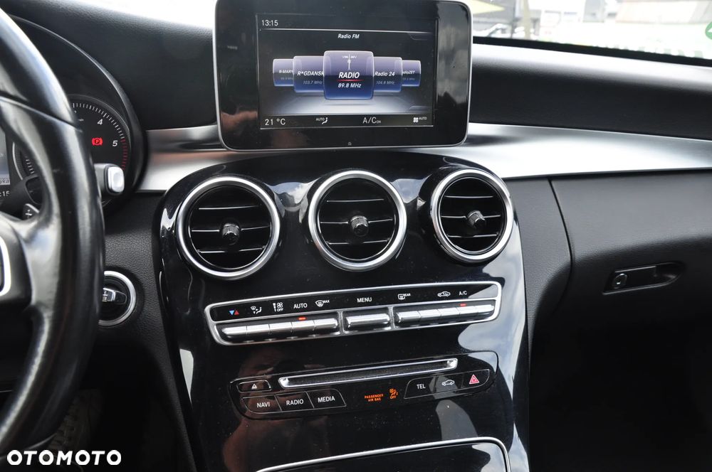 Mercedes-Benz Klasa C 200 (BlueTEC) d 7G-TRONIC Exclusive - 19