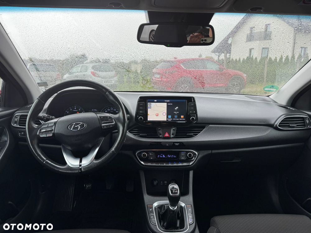 Hyundai i30 1.4 T-GDI Fastback Premium - 13