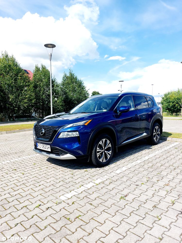 Nissan Rogue - 1