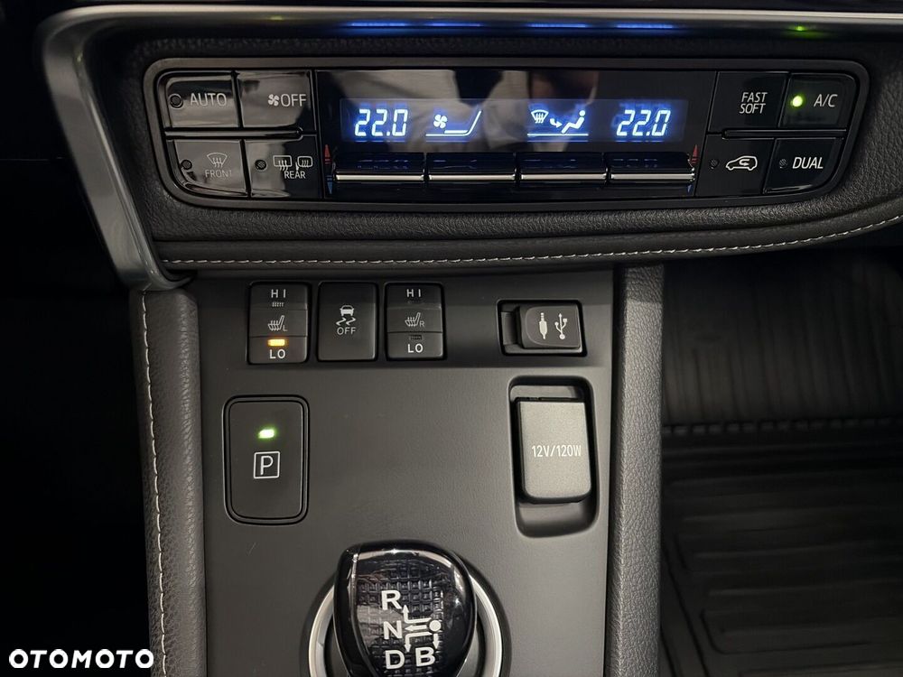 Toyota Auris - 18