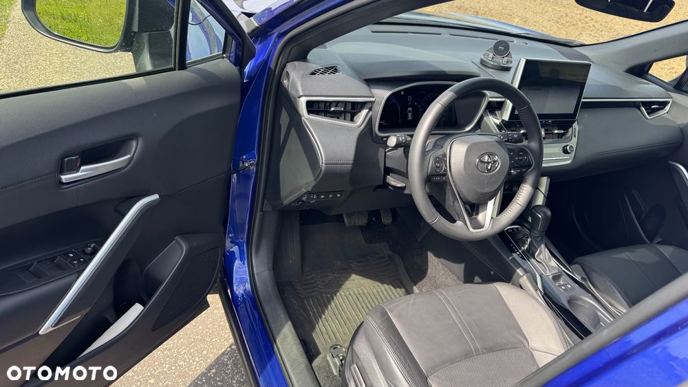 Toyota Corolla Cross 2.0 Hybrid GR Sport Dynamic - 6
