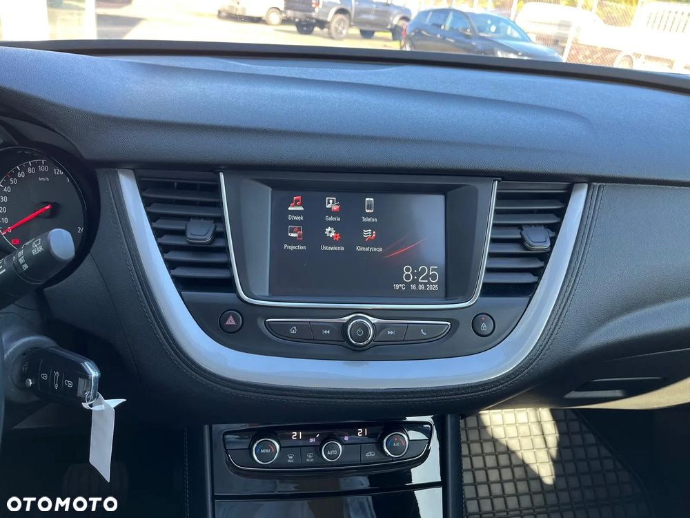 Opel Grandland X 1.2 T GPF Edition S&S - 9