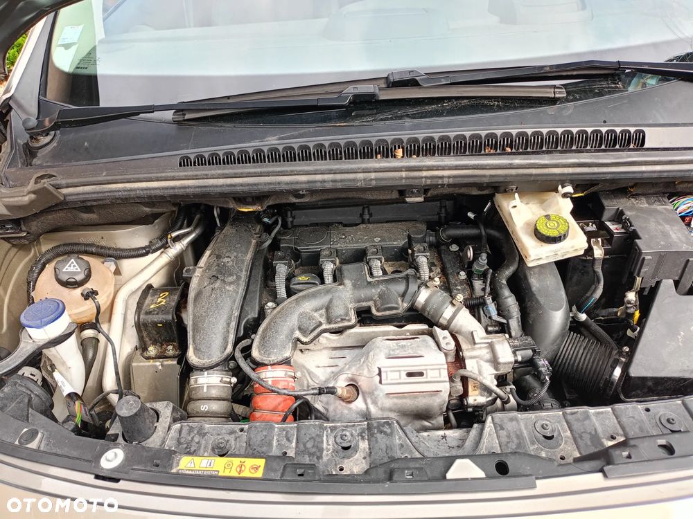 Peugeot 3008 THP 165 EAT6 Stop & Start Allure - 11