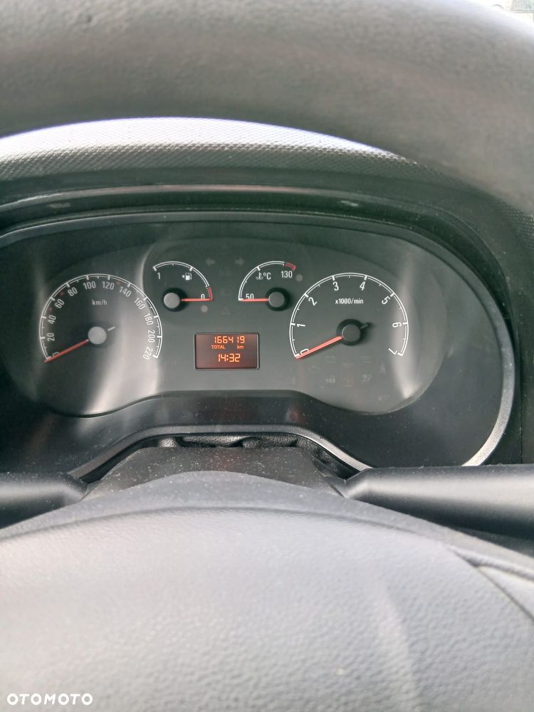 Opel Combo - 12