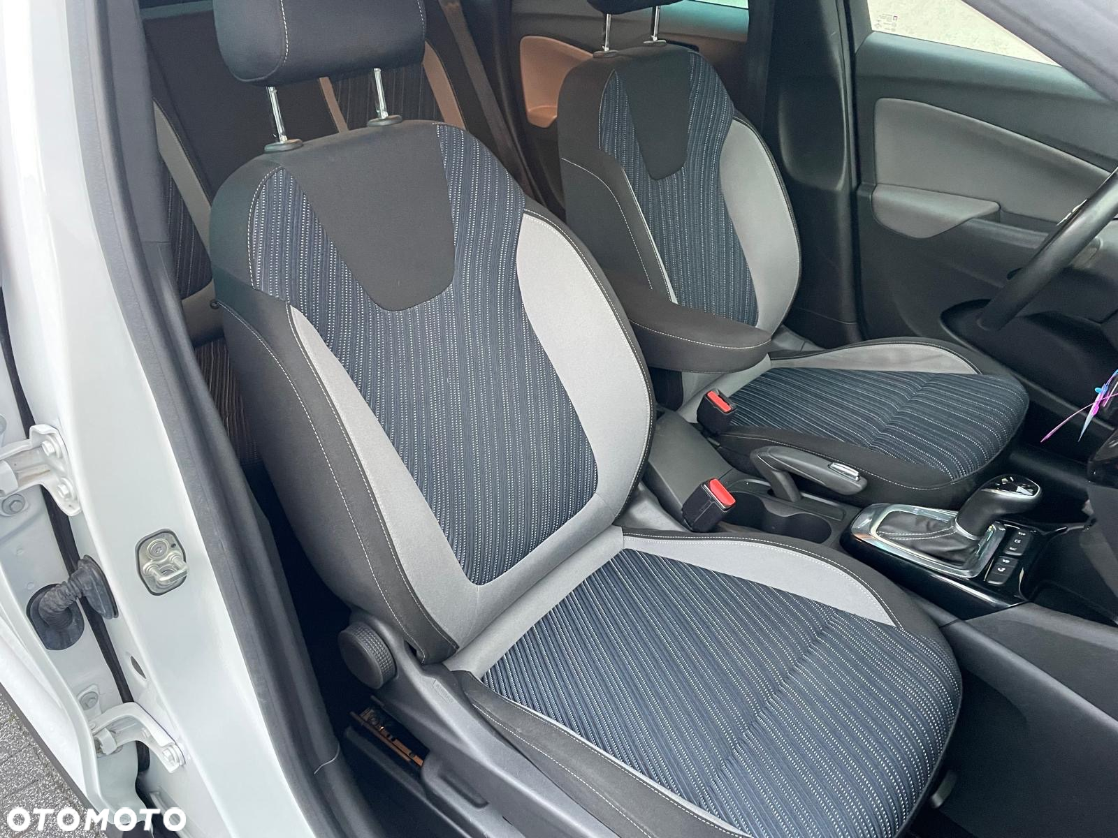 Opel Crossland X - 21