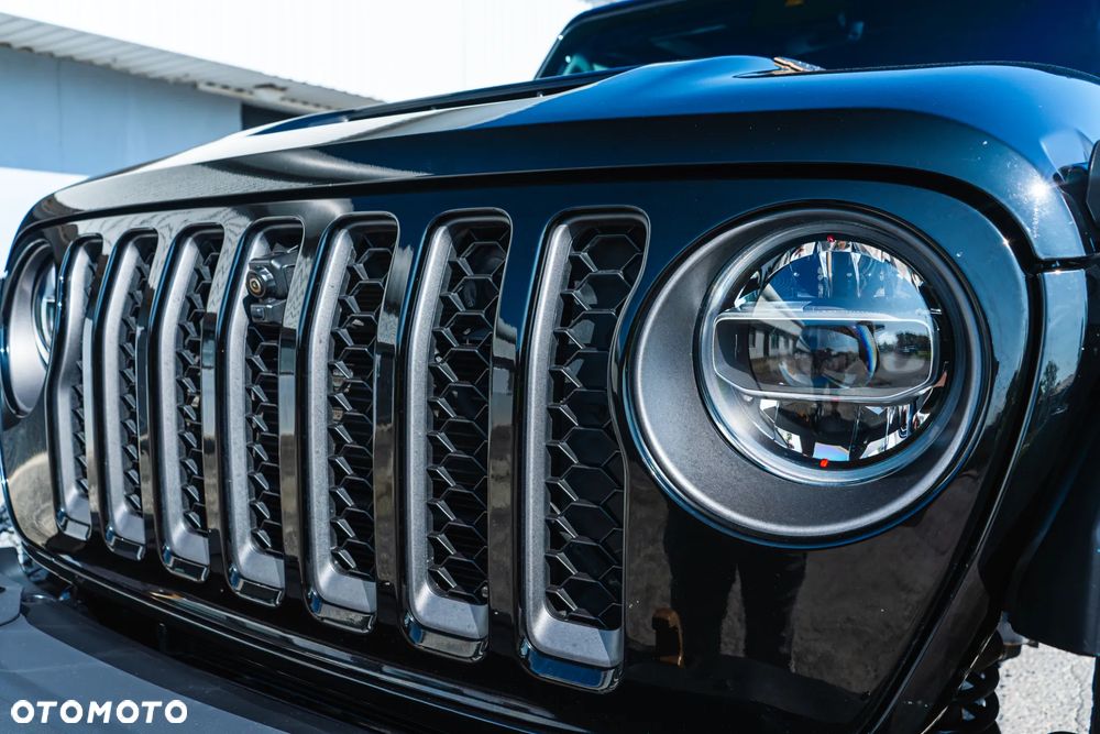 Jeep Wrangler - 17