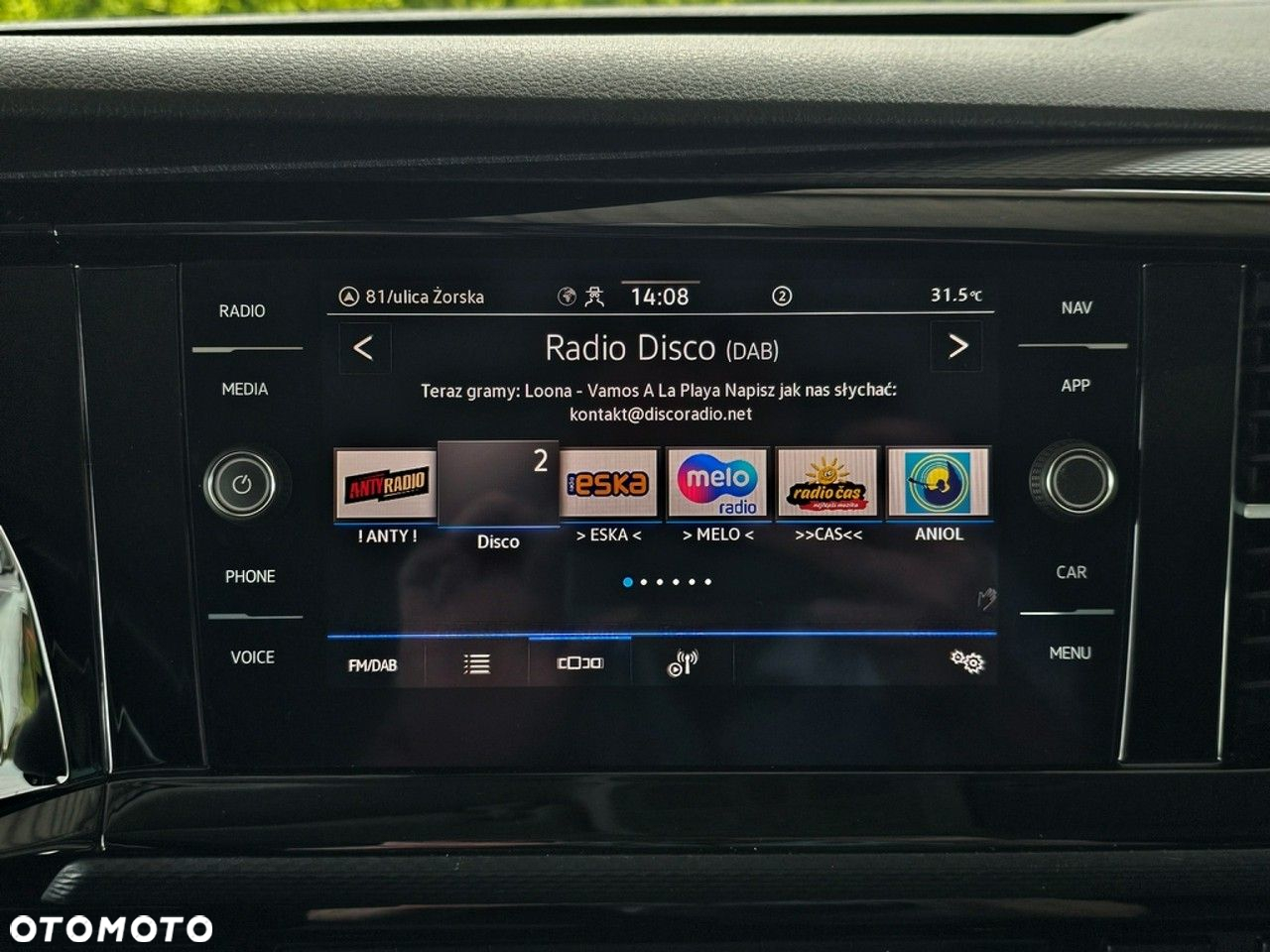 Volkswagen Multivan - 28
