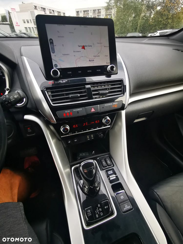 Mitsubishi Eclipse Cross 4WD Top - 10