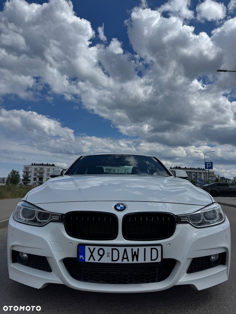 BMW Seria 3 320d DPF Edition Sport - 9