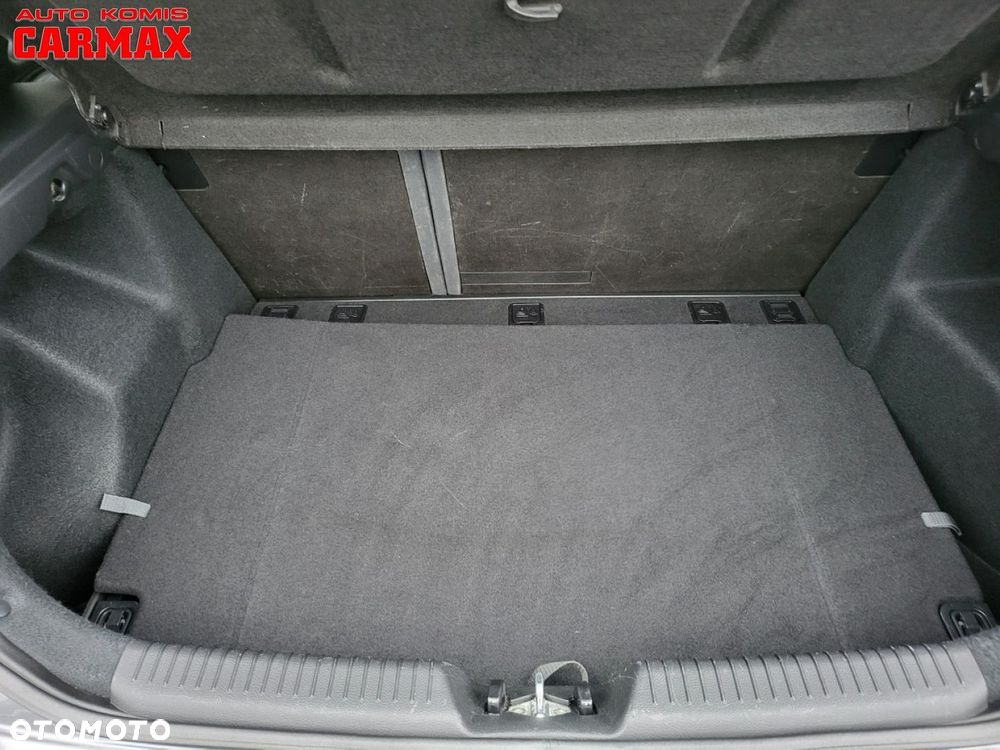 Hyundai i30 1.6 Style - 27