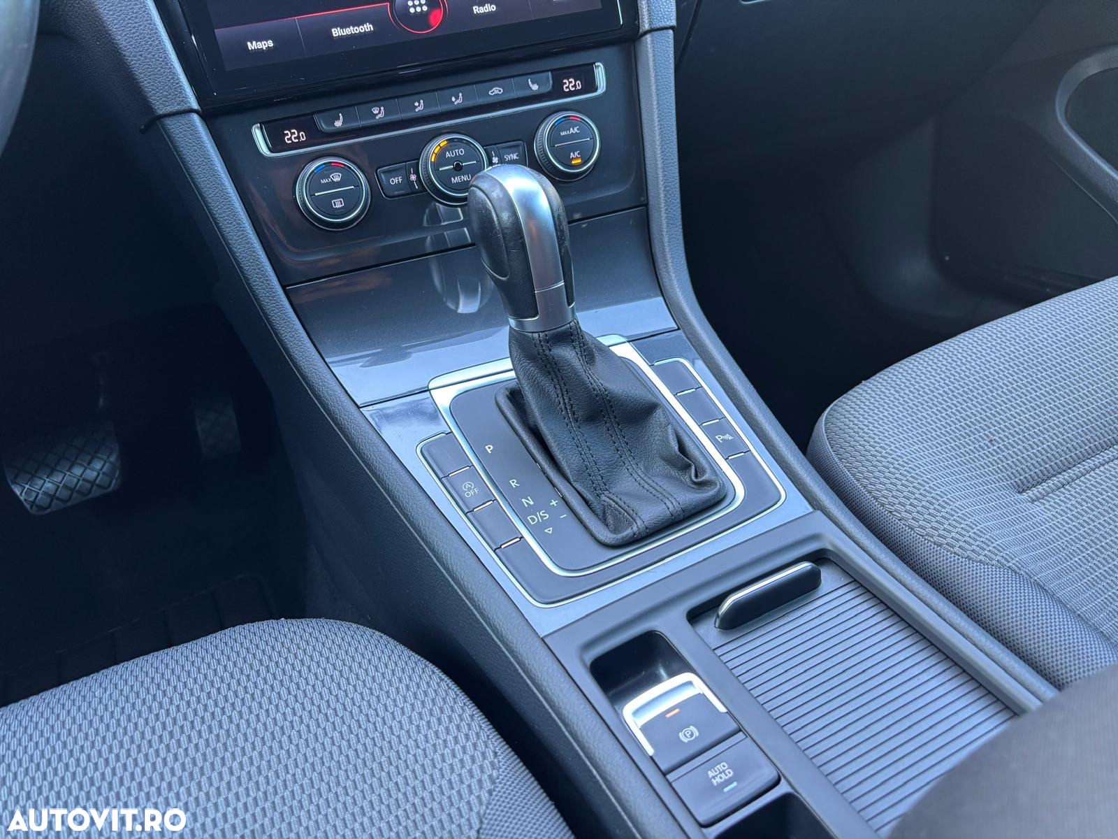 Volkswagen Golf 1.0 TSI BlueMotion DSG Comfortline - 38