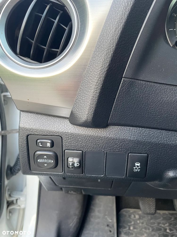 Toyota Auris 1.6 Valvematic Comfort - 25