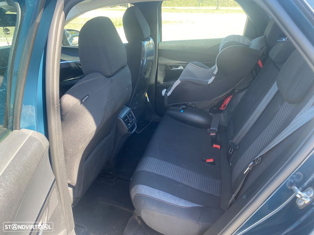 Peugeot 3008 1.5 BlueHDi Allure - 5
