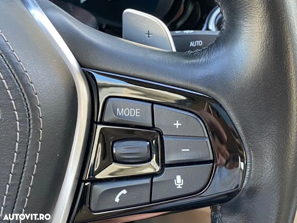 BMW Seria 5 520d Aut. Sport Line - 21