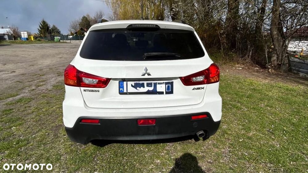 Mitsubishi ASX - 4