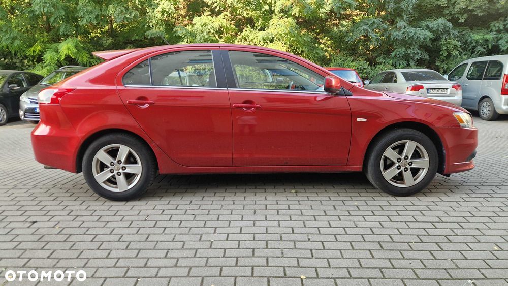 Mitsubishi Lancer - 2