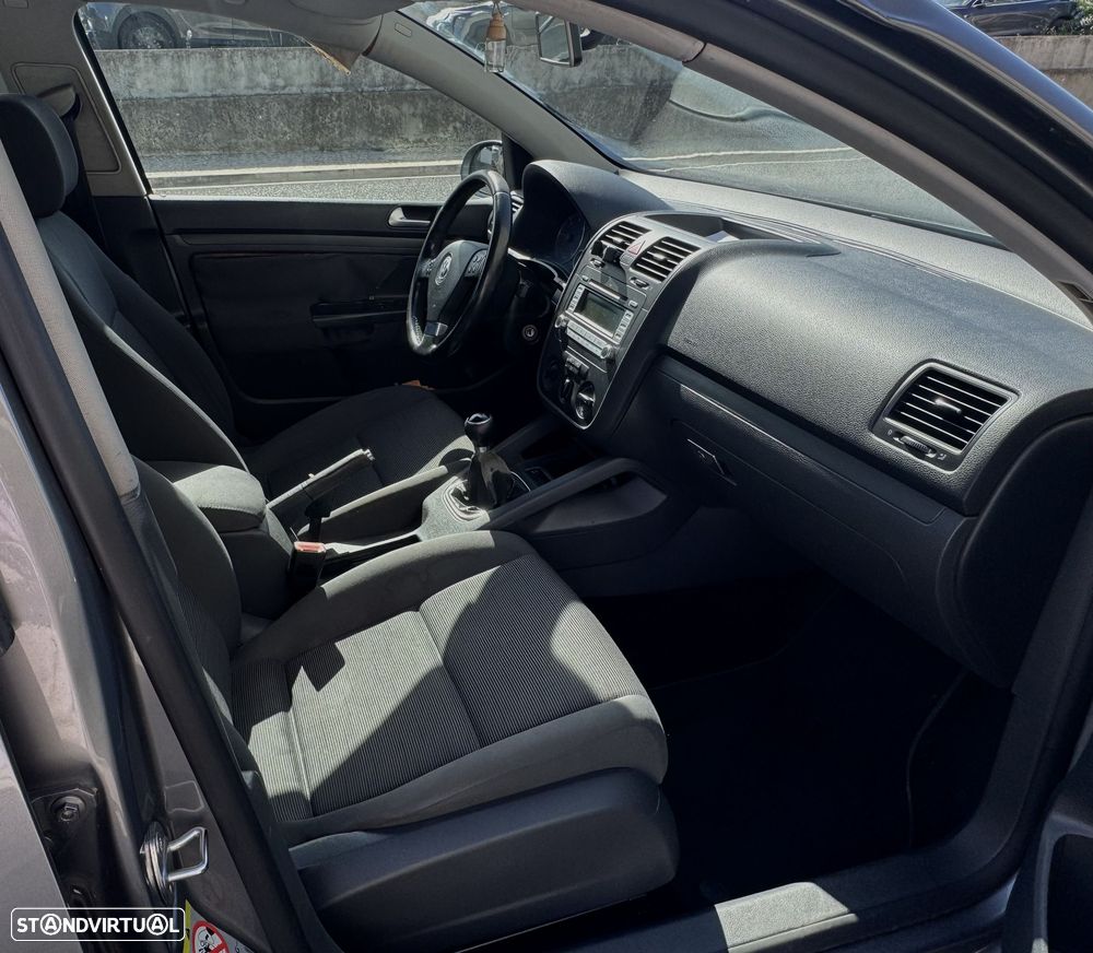 VW Golf - 21