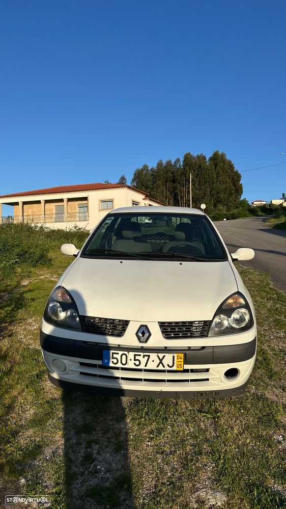 Renault Clio - 2