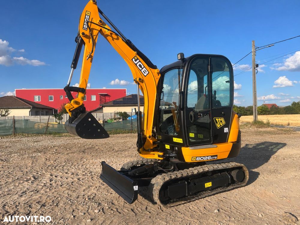 JCB 8026 - 3