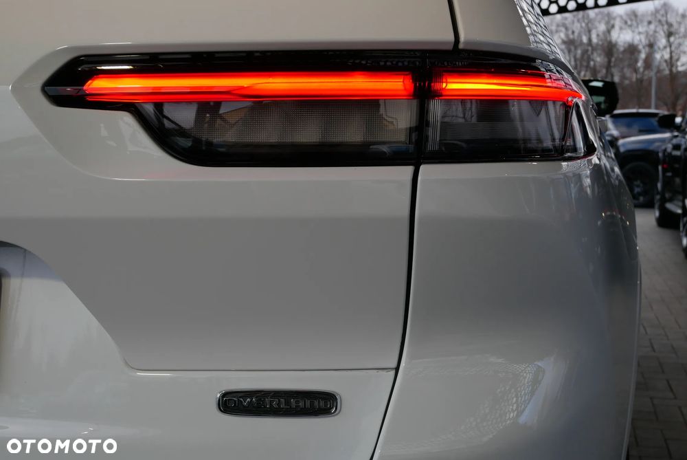 Jeep Grand Cherokee - 34