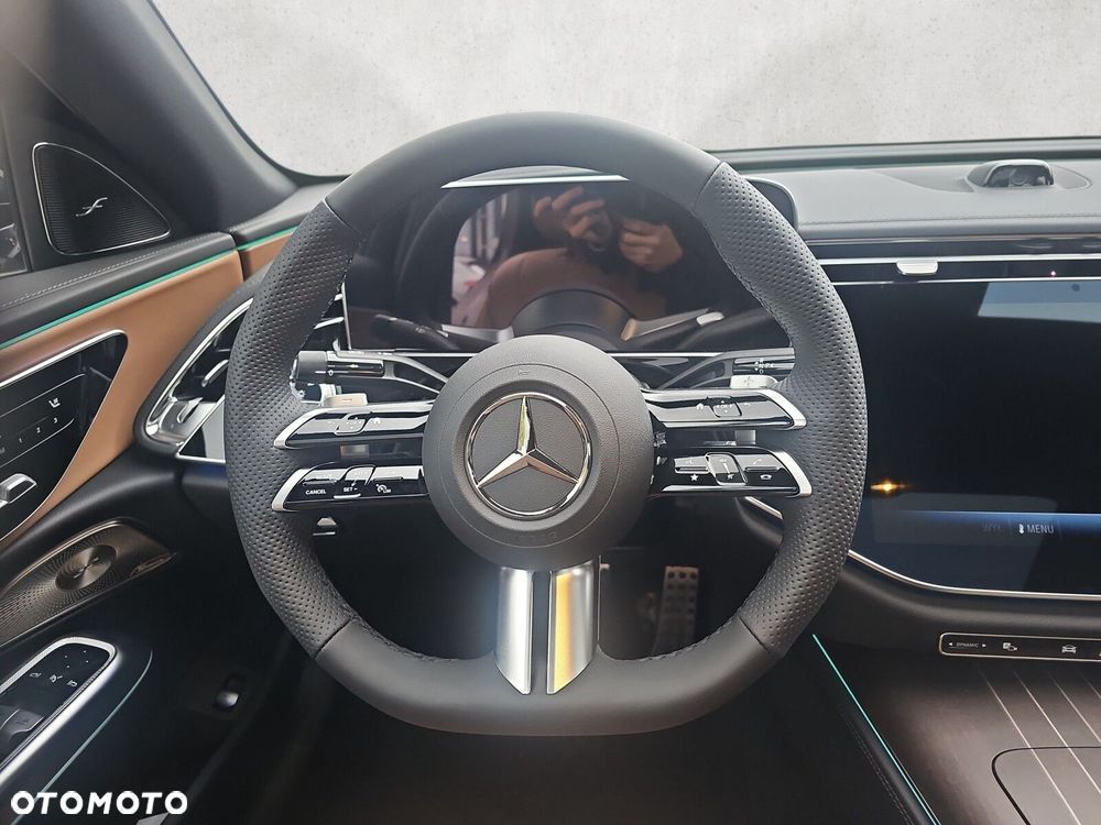 Mercedes-Benz Klasa E - 14
