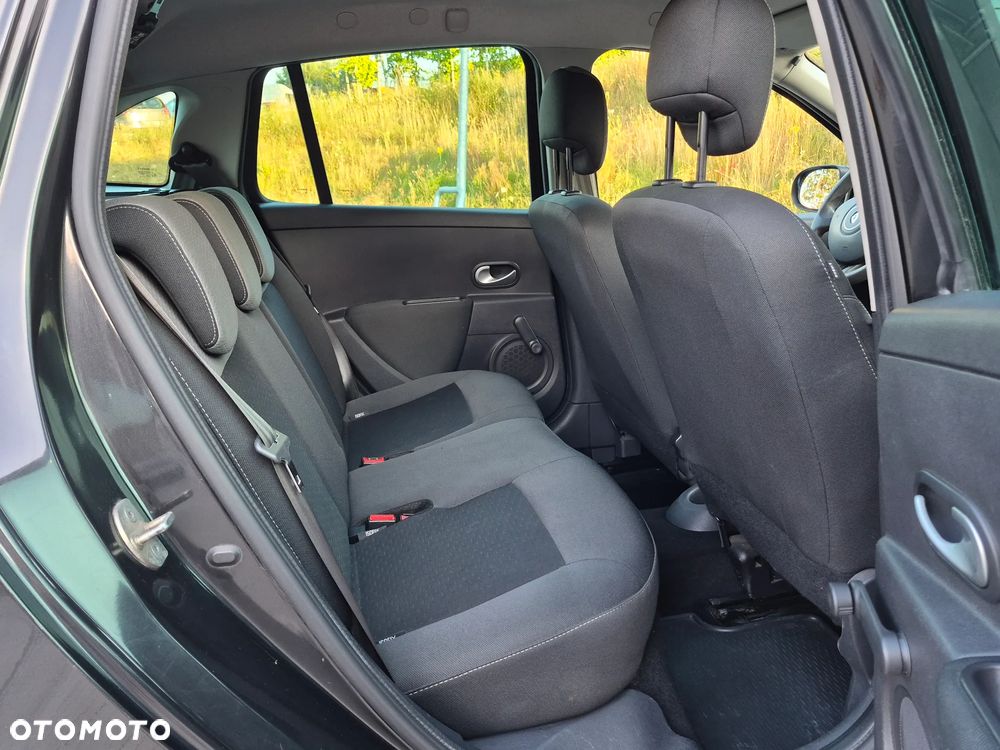 Renault Clio 1.2 16V Dynamique - 19